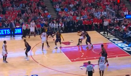 מירוטיץ' מקבל ומוציא עבירה שתשלח אותו לקו.